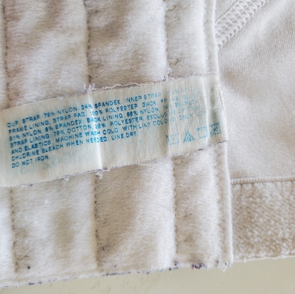 Playtex Bra 18 Hour Seamless Smoothing #4049 size 42D - Picture 16 of 16